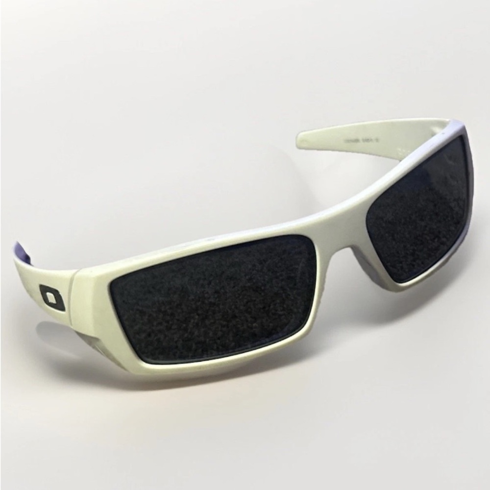 Oakley Gascan Polished White Frames Black Iridium Lenses Sunglasses 03-474 60 17